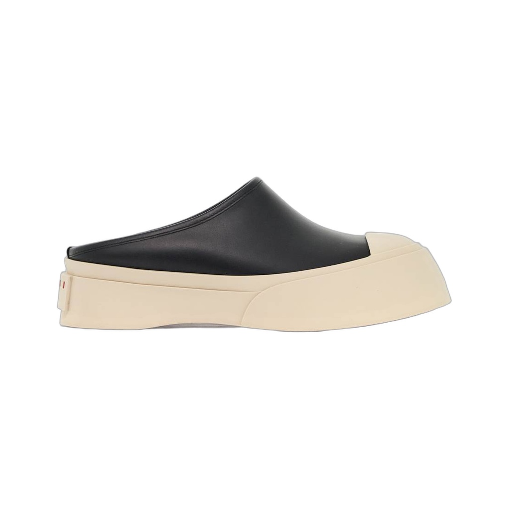 smooth leather pablo clogs