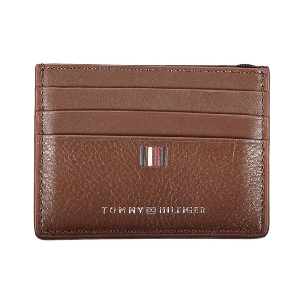 Sleek Leather Card Holder with Contrast Detailing